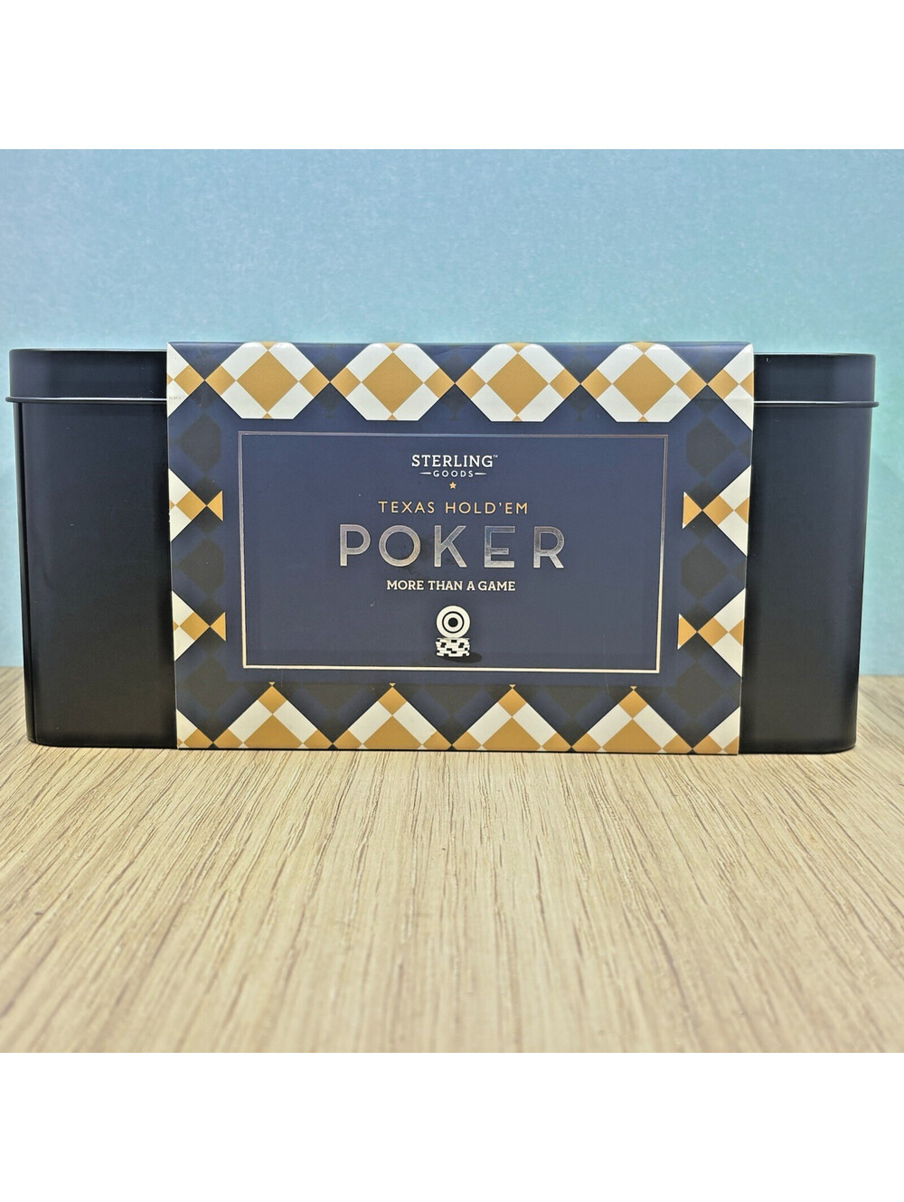 New Sterling Goods TEXAS HOLD’EM POKER Gaming Set 200 Chips 2 Decks of Cards TIN